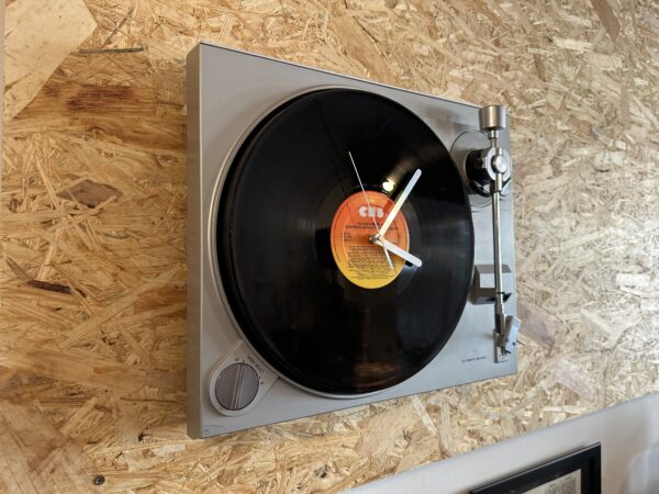 Zegar z gramofonu - Philips F7122